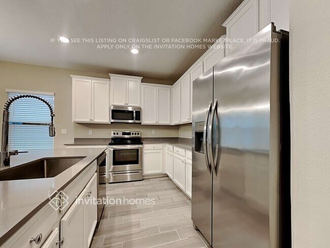 Building Photo - 9986 Lemon Grass Ln