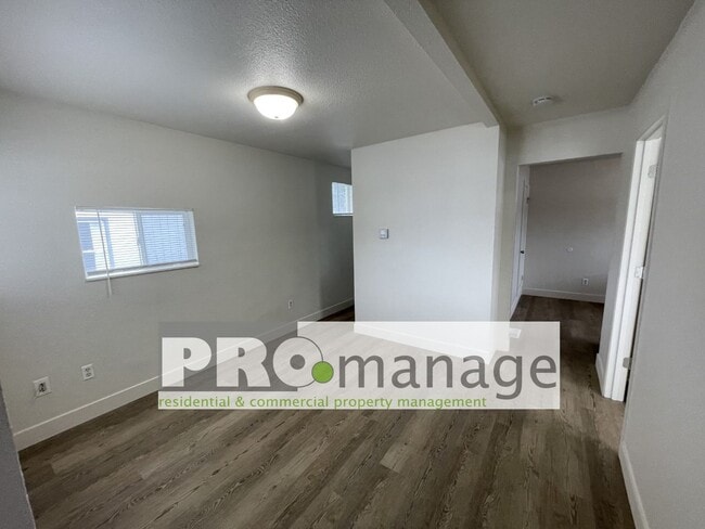 Building Photo - 3 Bed, 2 Bath Single Family Home - Idaho Falls