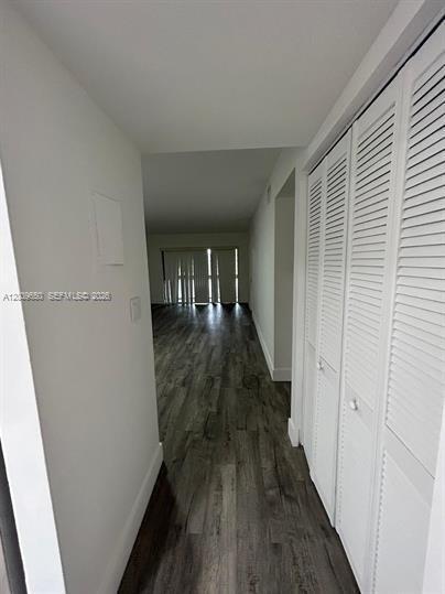 Building Photo - 8875 Fontainebleau Blvd
