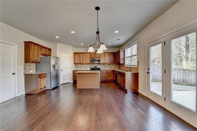 Building Photo - 4810 Haysboro Way