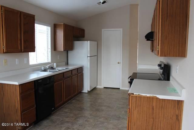 Building Photo - 7254 W Maple Ridge Dr