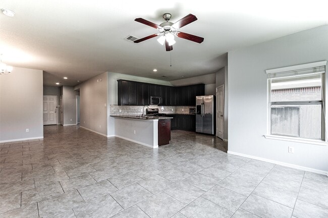 Building Photo - 29319 Dunns Creek Ct