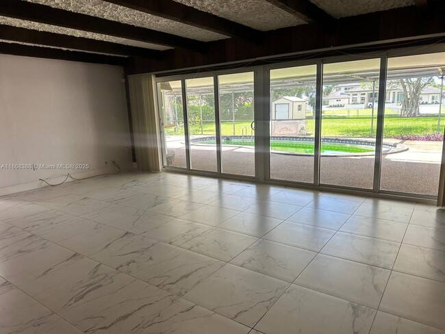 Building Photo - 9480 SW 99th St