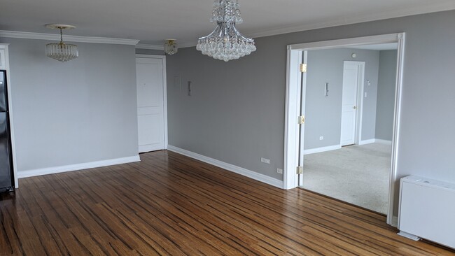 Living room view to master bedroom - 20 Chestnut St