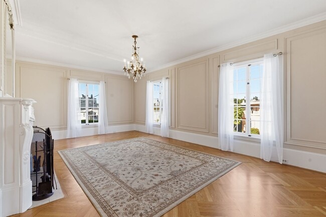 Building Photo - 501-503 Mandana Blvd