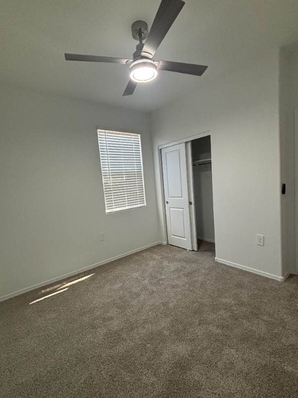 Building Photo - 5084 E Umber Rd