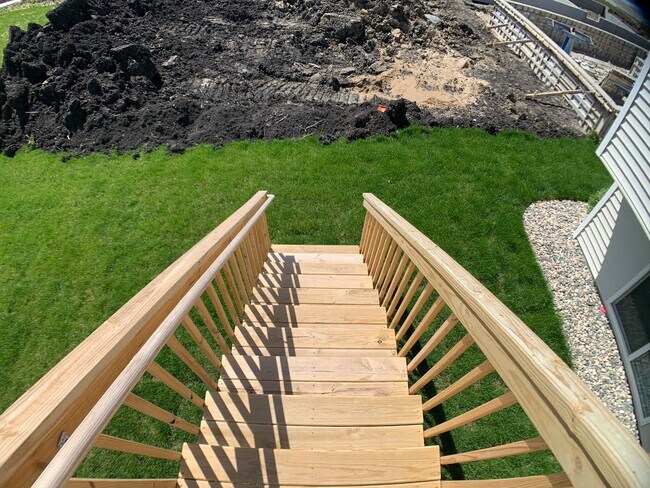 Building Photo - 4 Bed 3 Bath Single Family Home