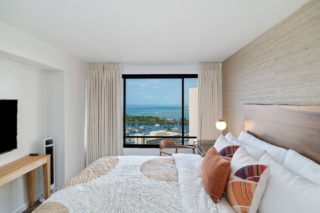 Building Photo - Available TBD - Discovery Bay 2 Bed, 2 Bat...
