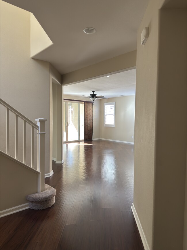 Building Photo - Chervil Way