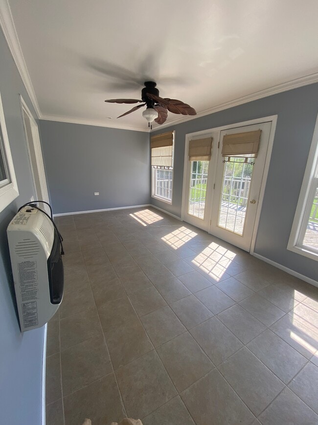 Building Photo - 3634 Roosevelt Cir