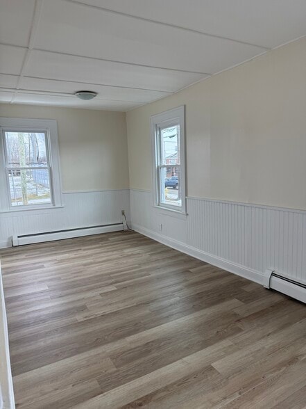 Building Photo - 4 Hopson Ave