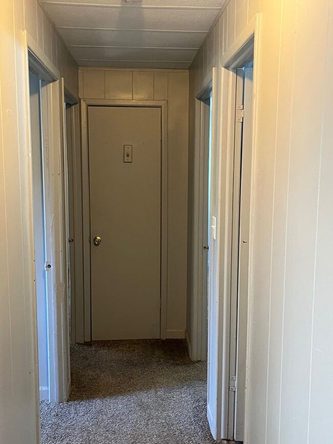 Building Photo - Charming 3 bedroom, 1 bath rental home in ...