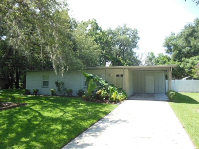 Primary Photo - 404 Oakhurst St