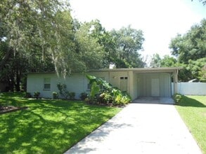 Building Photo - 404 Oakhurst St