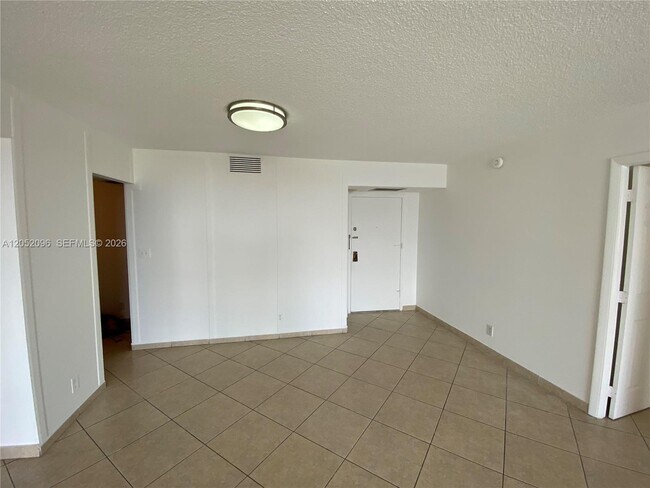 Building Photo - 3800 S Ocean Dr