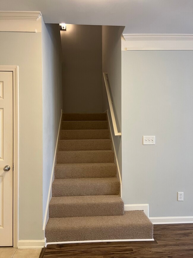 Building Photo - 400 17th St NW