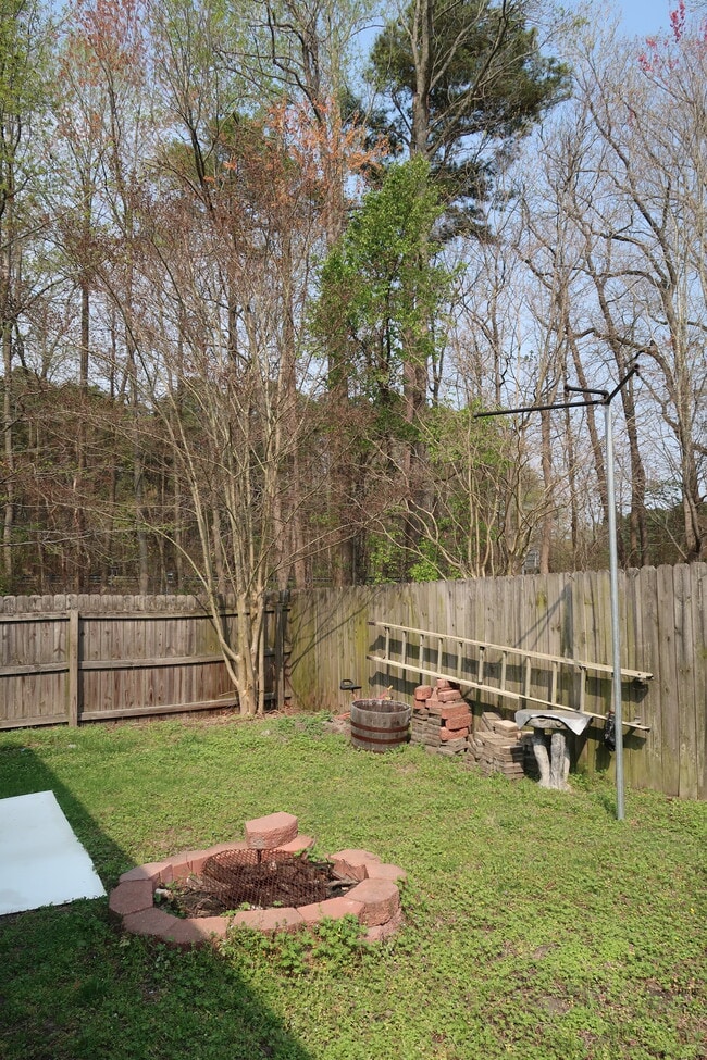 Building Photo - 5816 Reon Ct