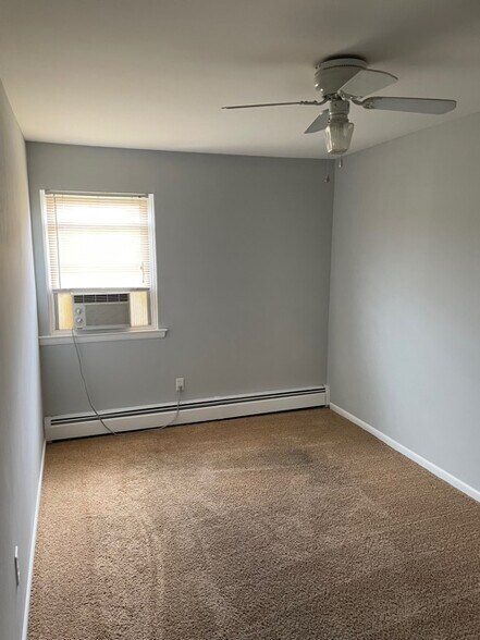 Building Photo - 2306 Walnut Ridge Est