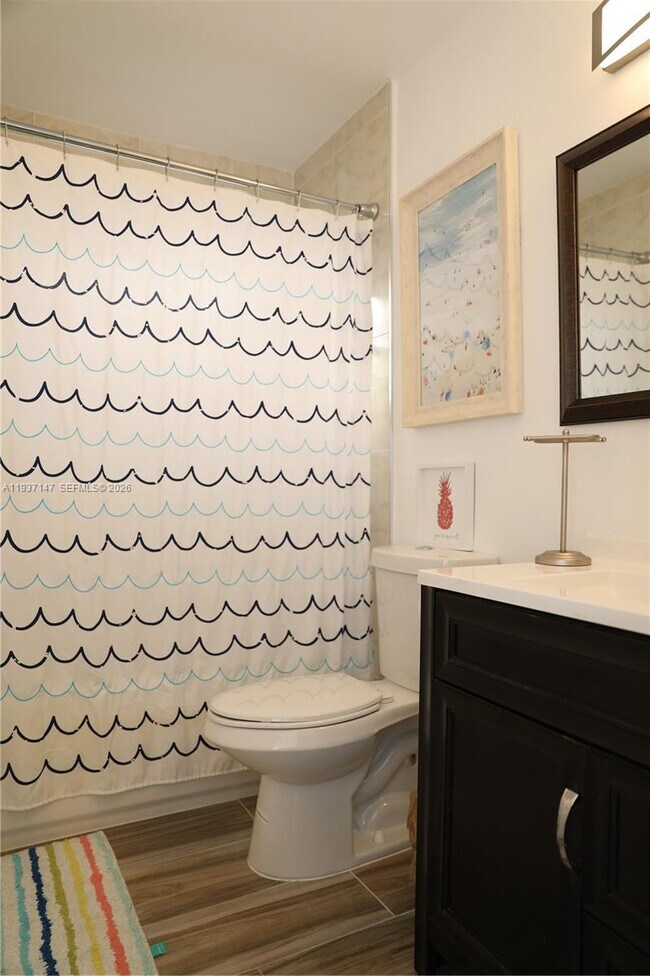 Building Photo - 1131 SW 109th Ave