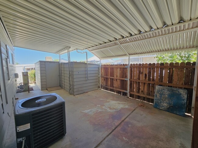 Building Photo - 30660 Palmetto Palm Ave
