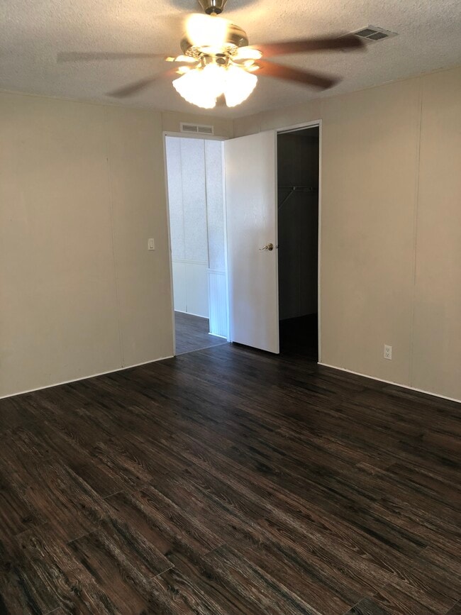Building Photo - 6213 FL-47