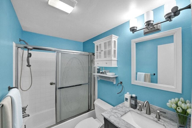 Building Photo - 13257 Wonderland Way
