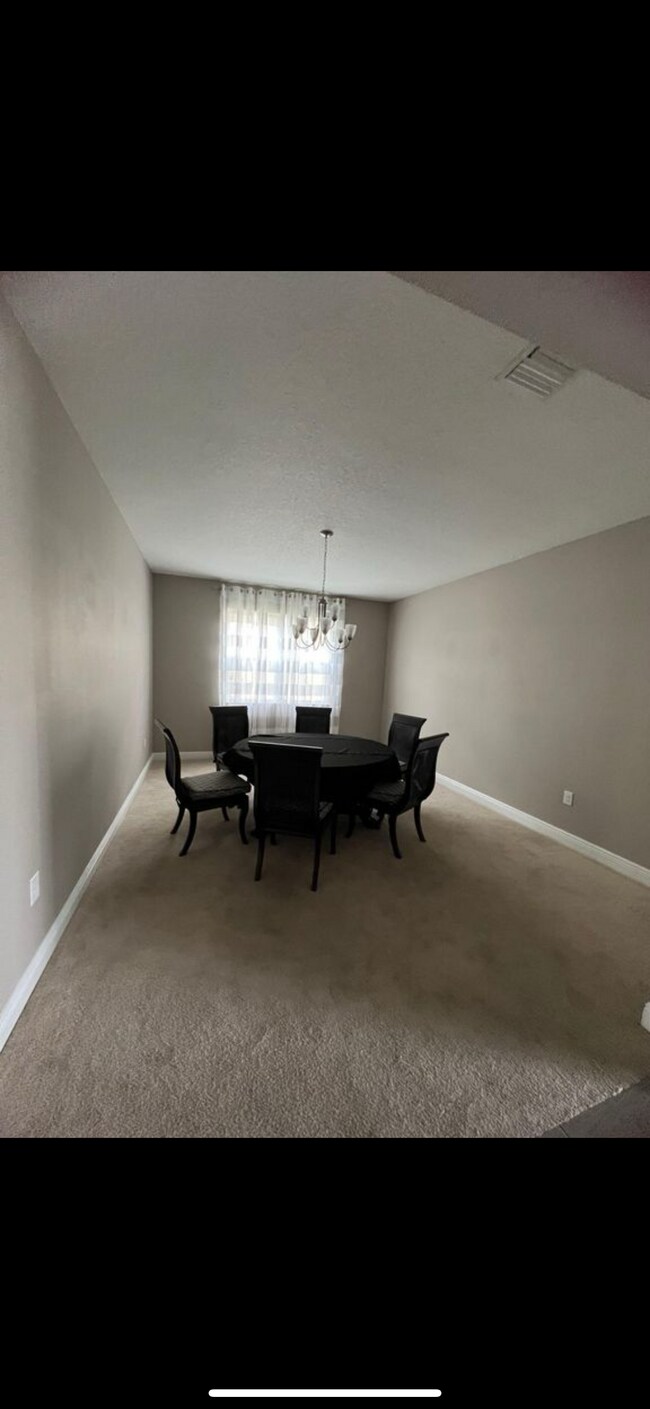 Building Photo - 1638 Highbanks Cir