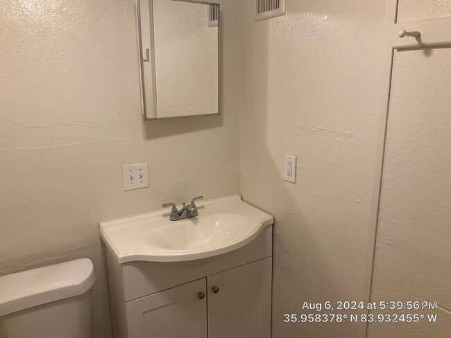 Building Photo - 1628 Clinch Ave