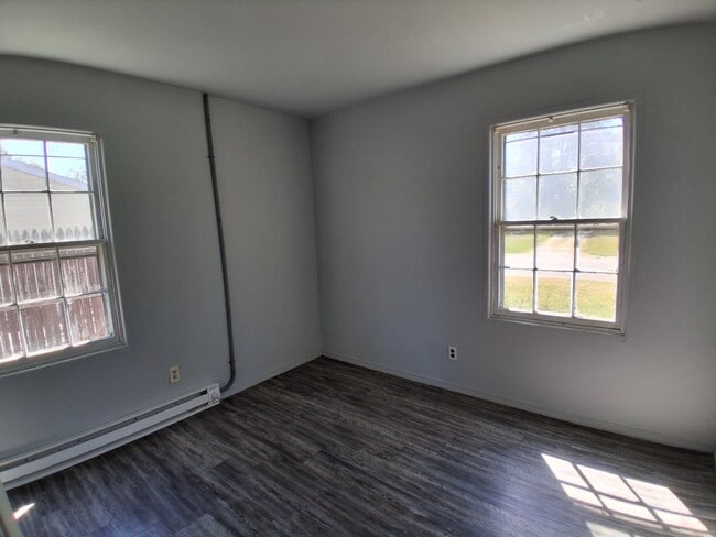 Building Photo - 1505 Fairwood St