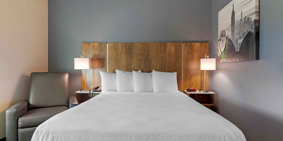 Building Photo - Furnished Studio-Dallas - Lewisville