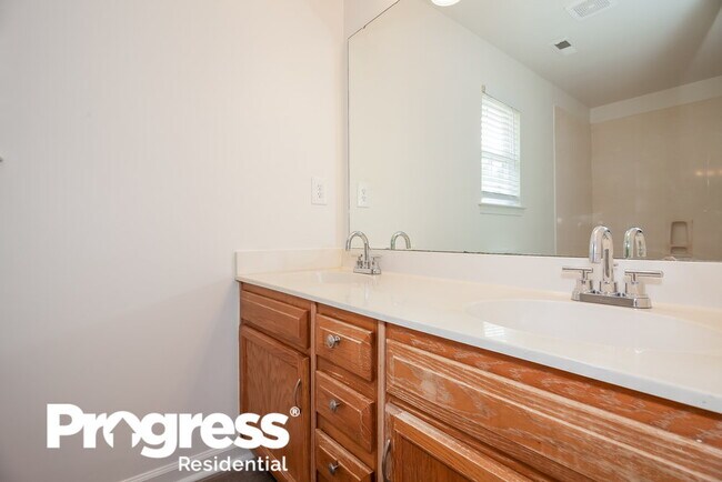 Building Photo - 8932 Steelechase Dr