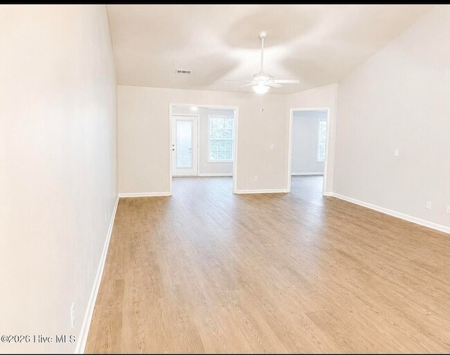 Building Photo - 607 Sunset Oaks Ln