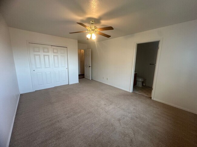 Building Photo - Charming Ranch Farmhouse in St. George – Spacious & Serene!