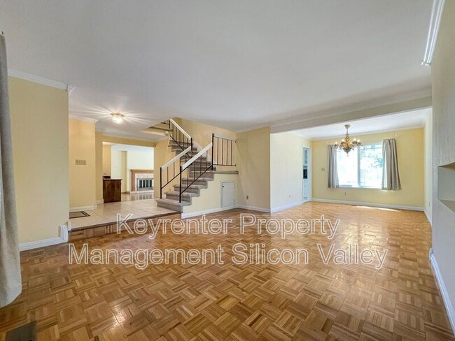 Building Photo - 1293 Knollview Dr