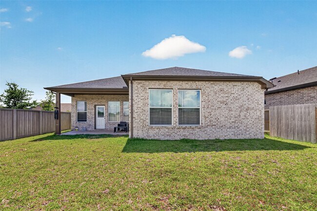 Building Photo - 16118 Cottontail Burrow Ln