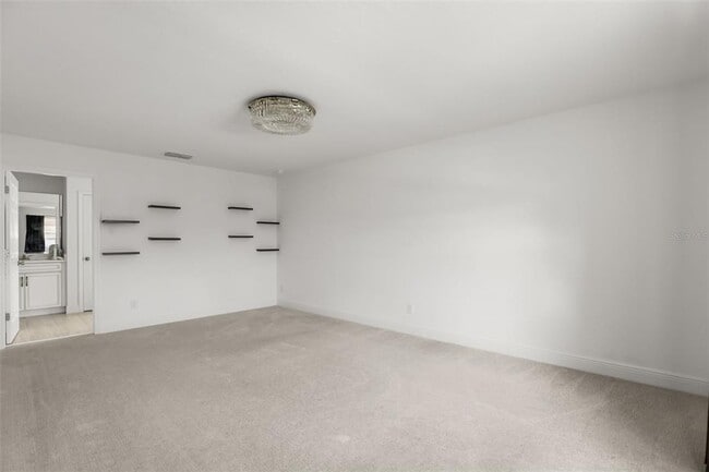 Building Photo - 14452 Crestavista Ave