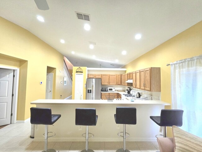 Building Photo - 4120 Sophia Blvd