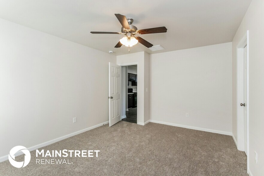 Building Photo - 590 Woodland Crst Rd