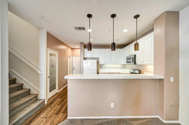 Building Photo - 24063 Avocado Ln