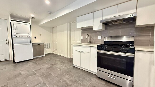 Building Photo - LT11MAIN