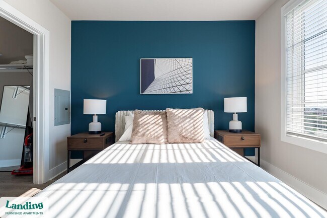 Building Photo - 300 E Broad St