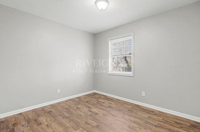 Building Photo - Cute 3 bedroom 1 bathroom home in Parkway Village Area!!! Section 8 Welcomed !!!