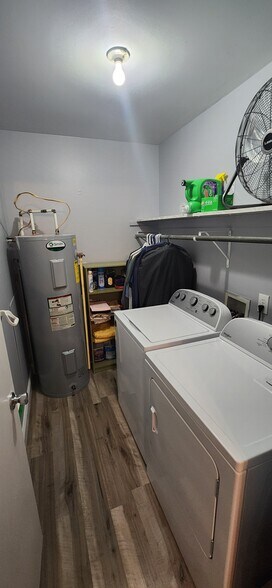 Laundry Room - 3696 S Leonard Springs Rd