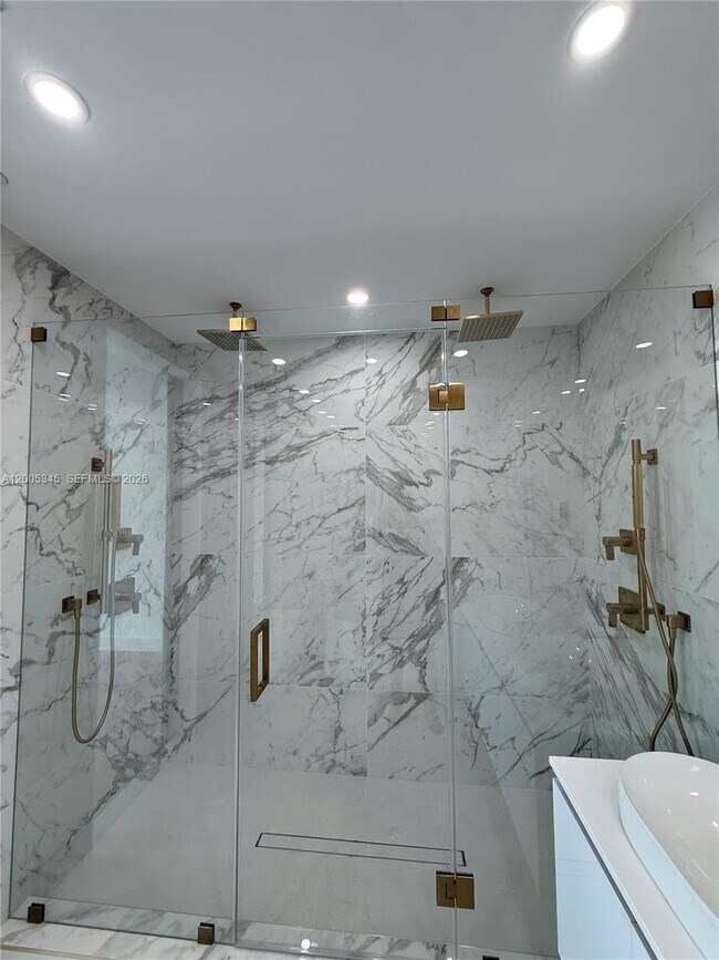 Building Photo - 3222 NE 7th St