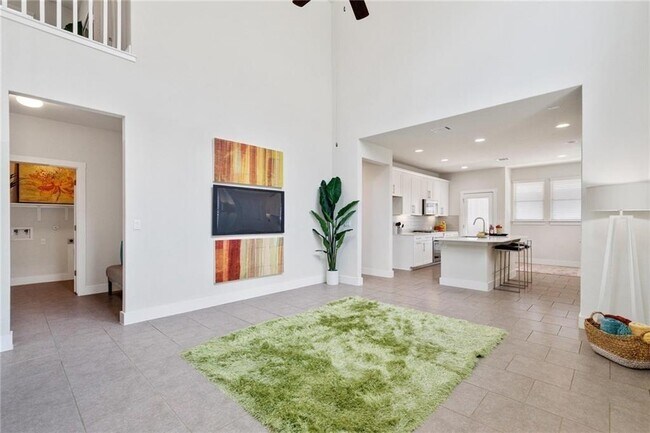 Building Photo - 9507 Gynerium Dr