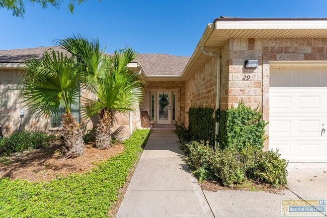 Building Photo - 29 Torrey Pines Dr