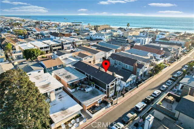 Building Photo - 128 46th St