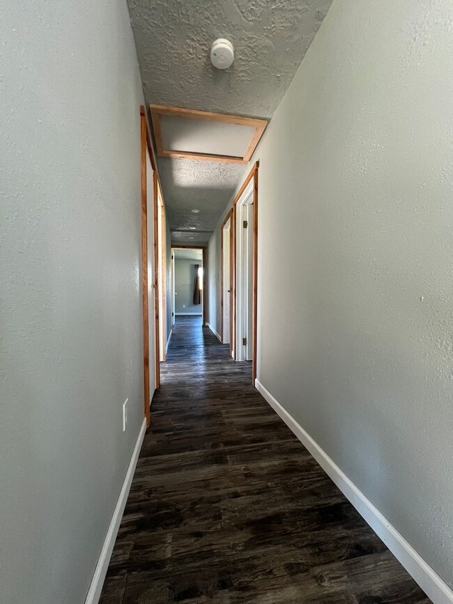 Building Photo - Peaceful Country Home with Patio & Detached Garage