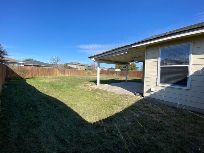 Building Photo - Beautiful Home in Redbird Ranch