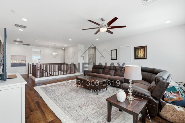 Building Photo - 5102 S Tatum Ln